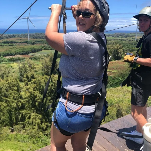 COPY - Meet your Posher, Lori - Picture 11 of 15